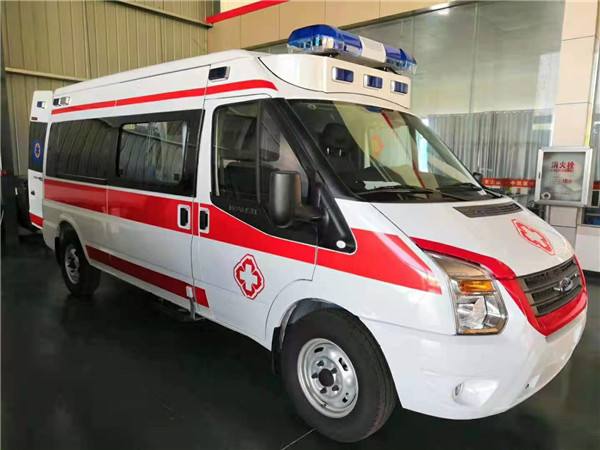 文成县福特V362救护车